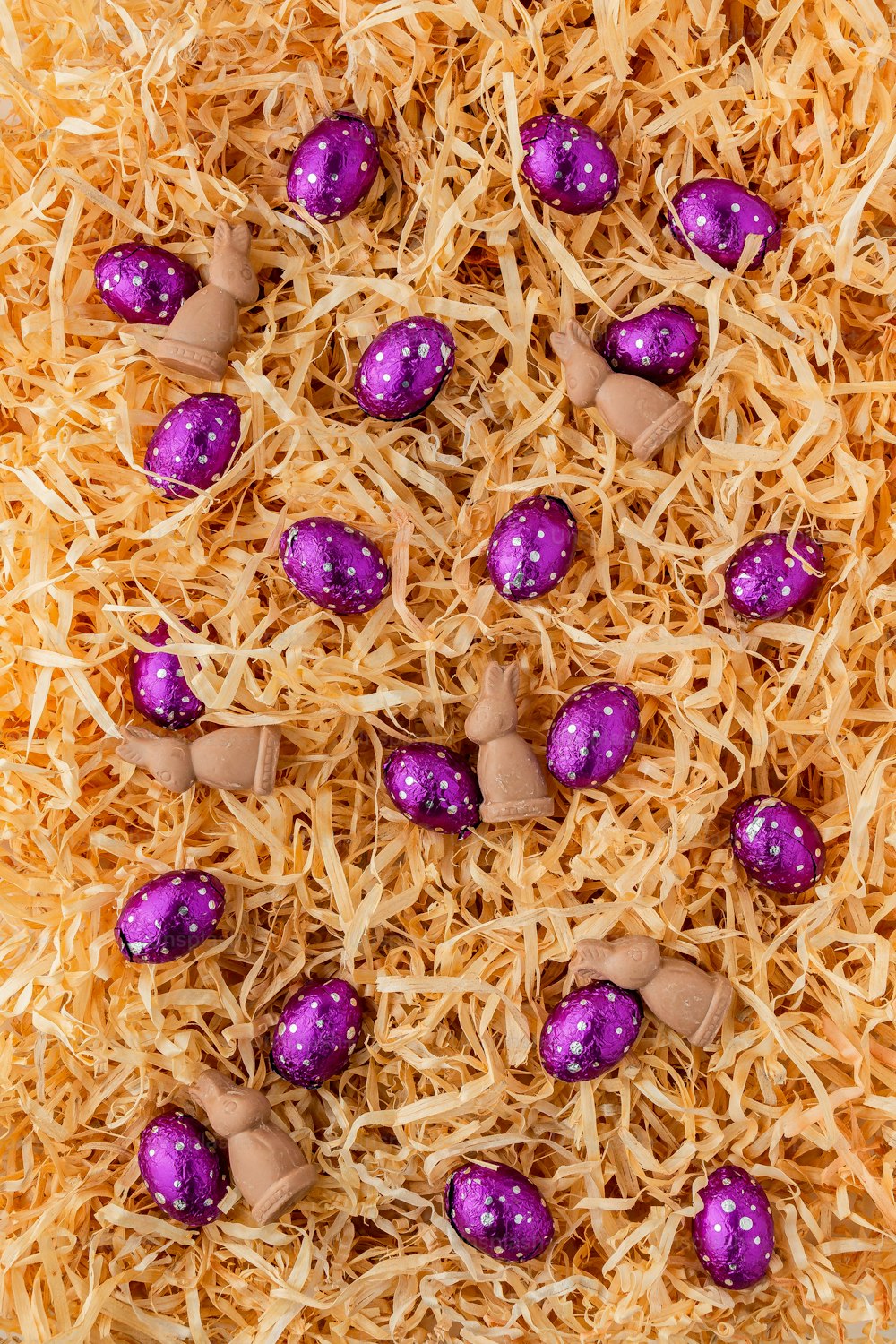 um close up de uma caixa de doces de chocolate