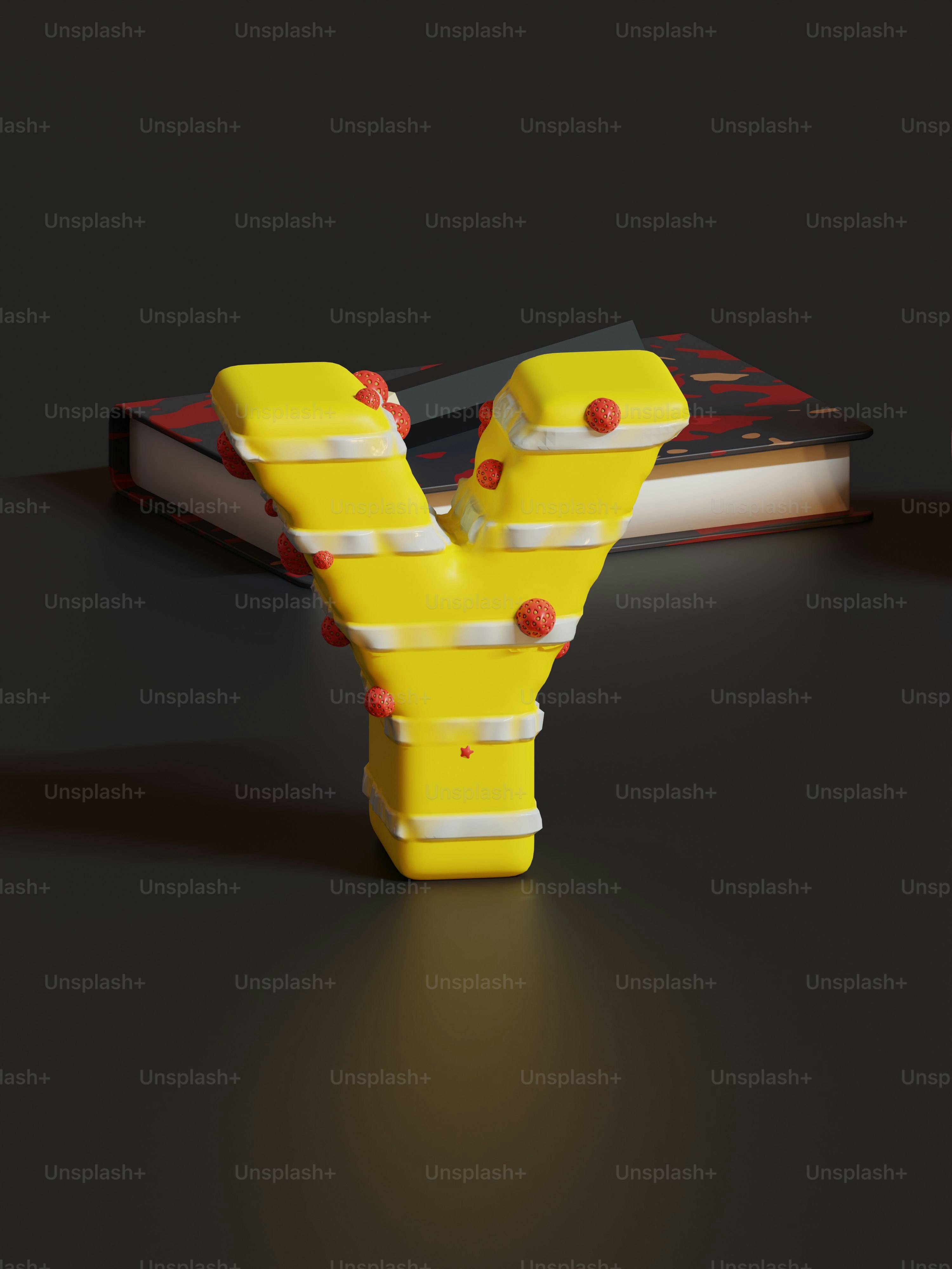 benda kuning yang duduk di atas meja