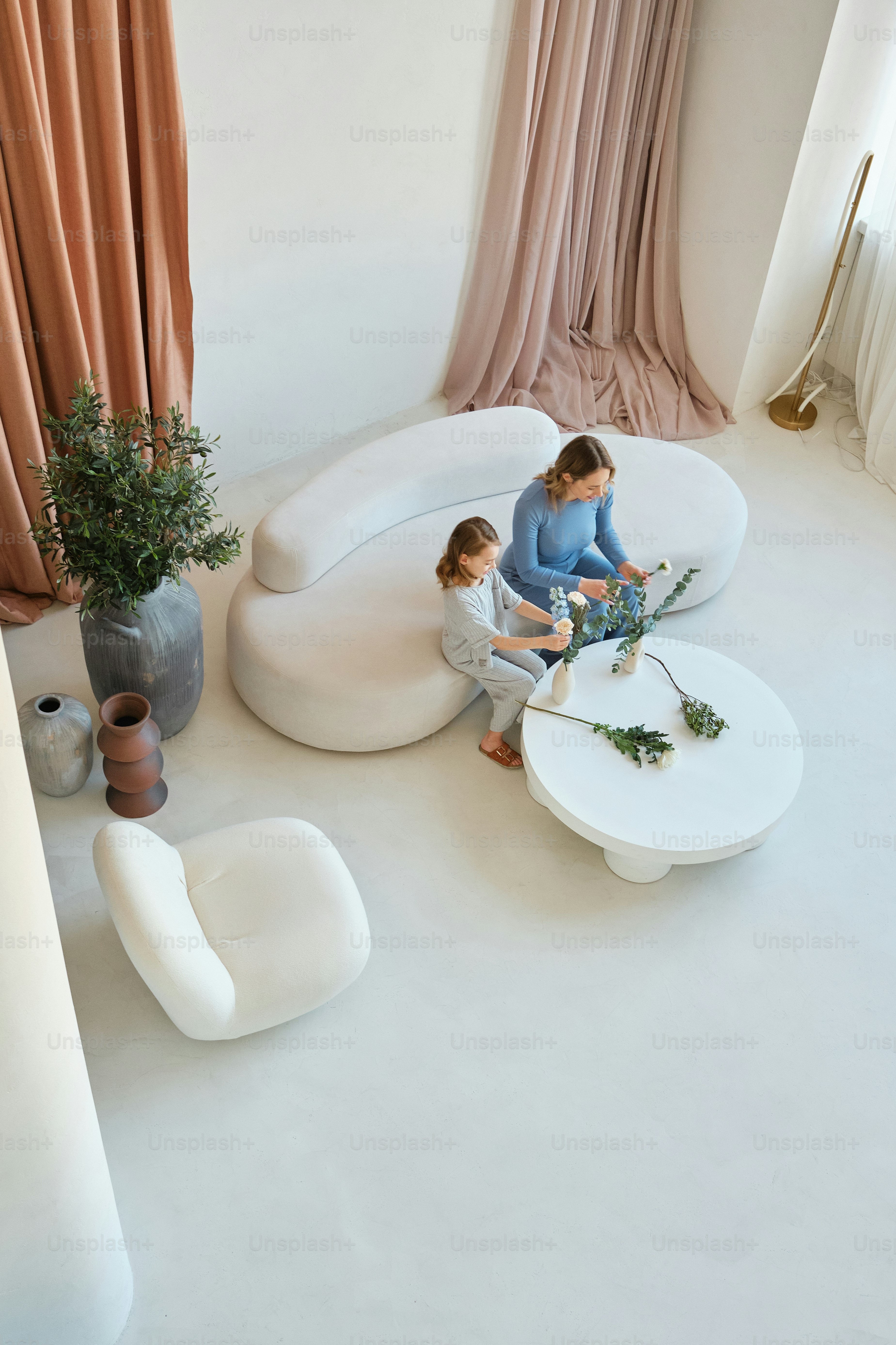 Modern living room furniture arrangement showing better room design choices