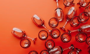 a group of glasses laying on top of each other