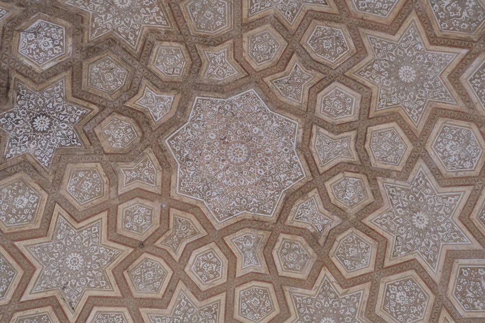 a close up of a pattern on a wall