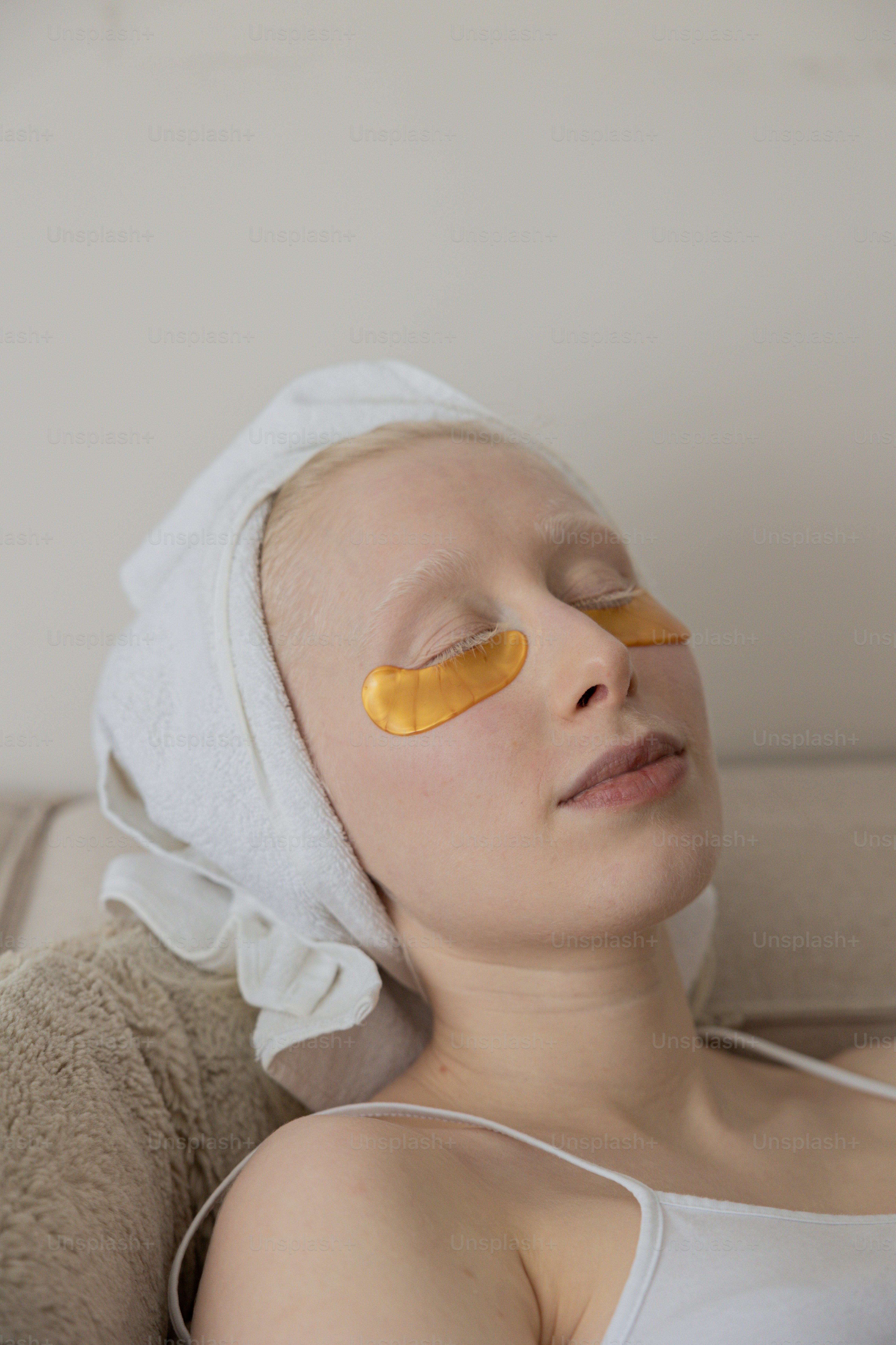 How to apply under eye patches Bliss Shine
