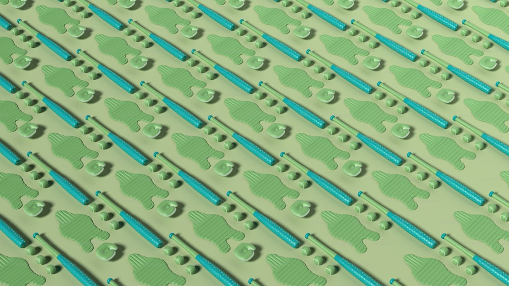Un primer plano de un patrón verde y azul