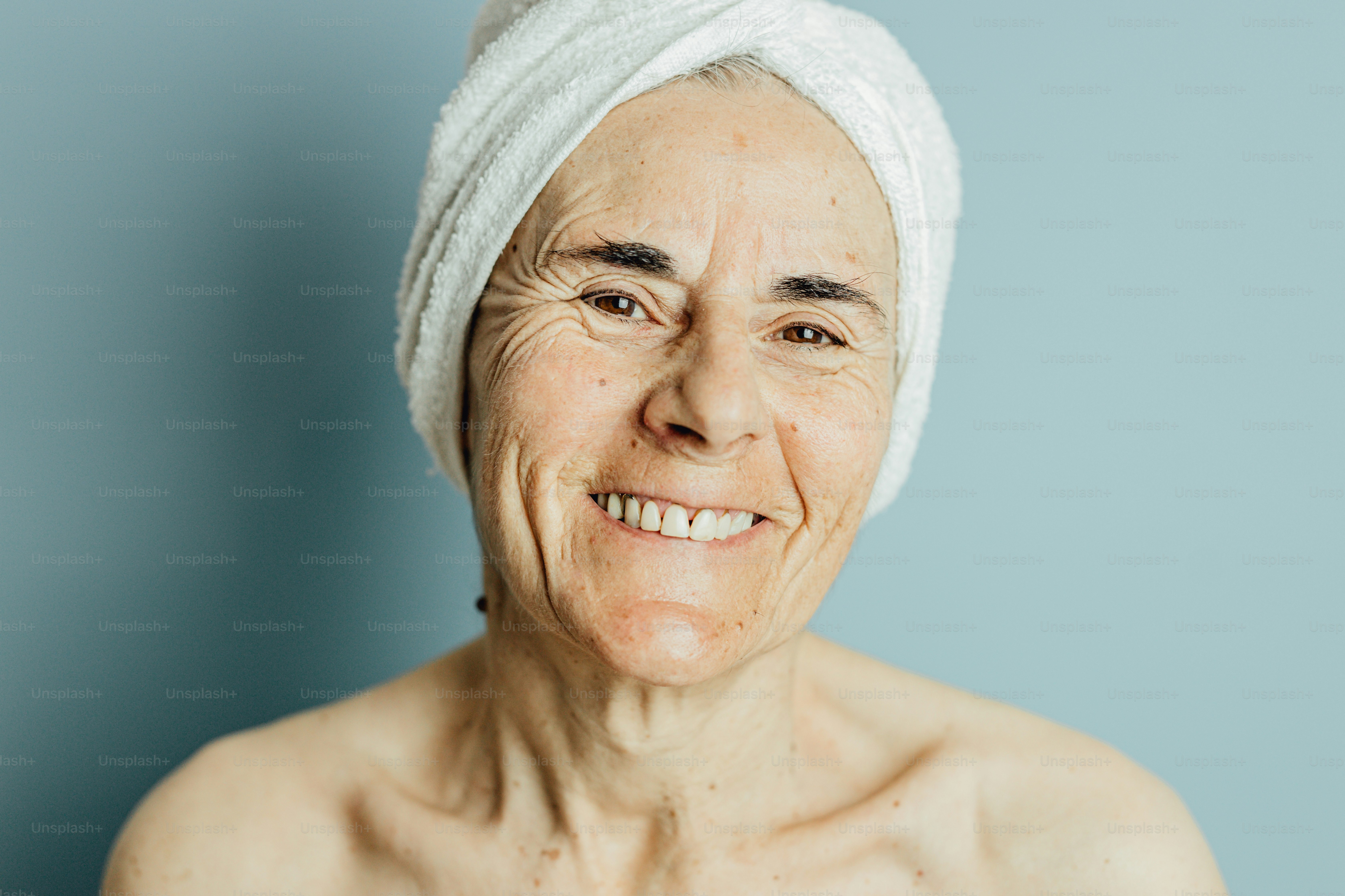 Sexy Older Women Gif Pictures Download Free Images on Unsplash