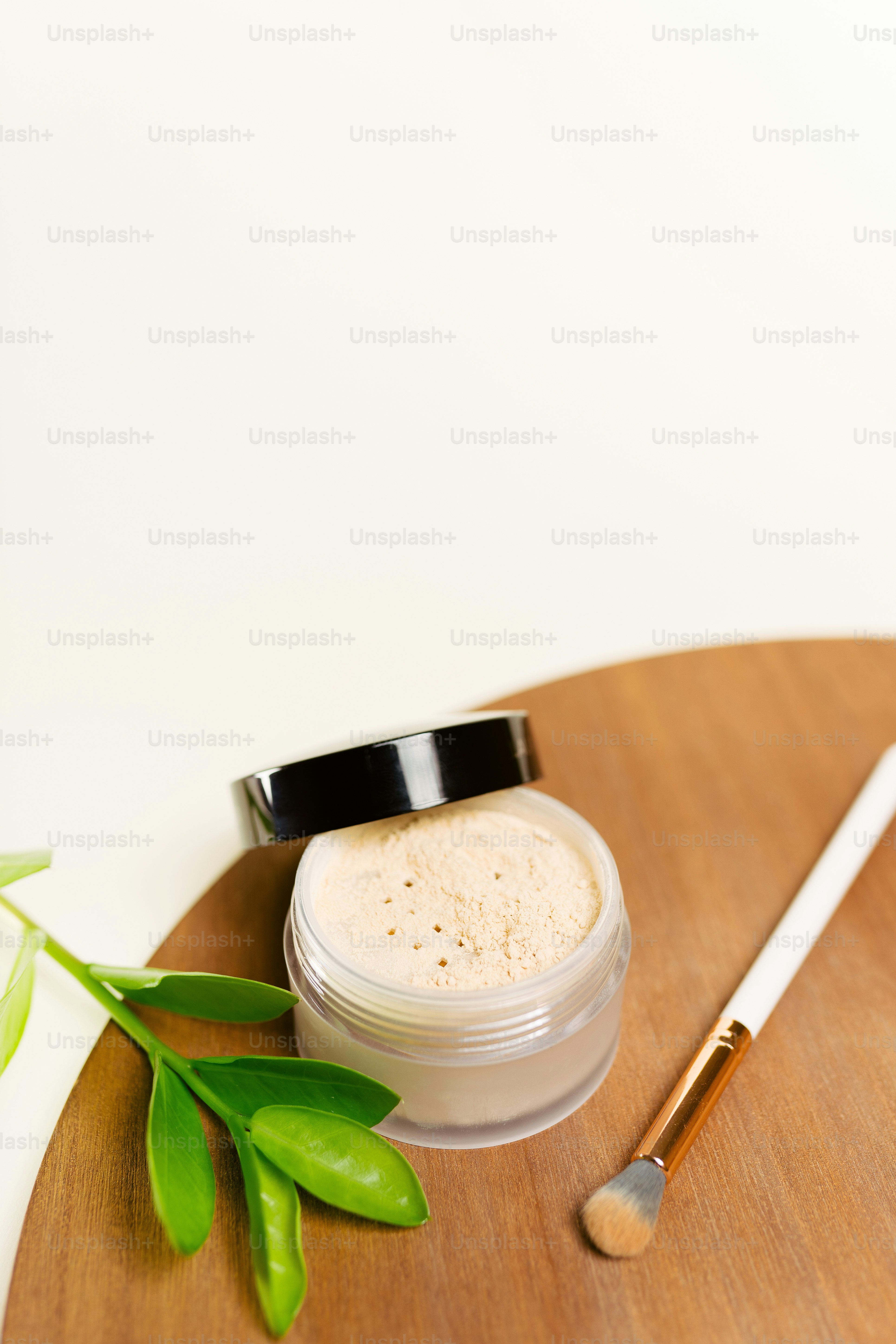 Compact Powder Pictures | Download Free Images on Unsplash