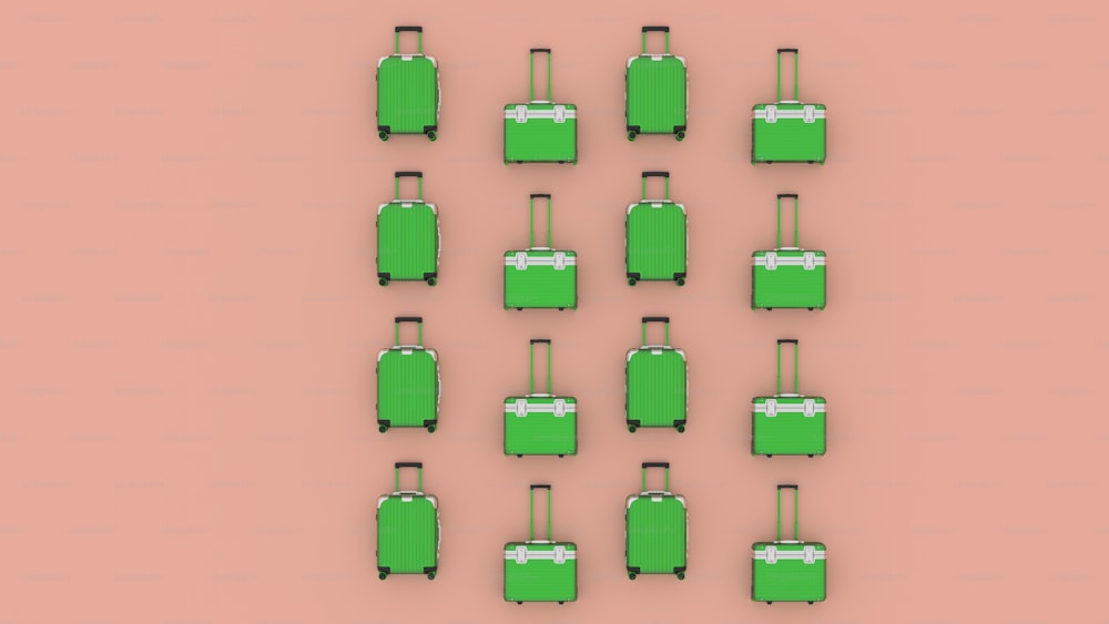 un groupe de valises vertes assises les unes à côté des autres