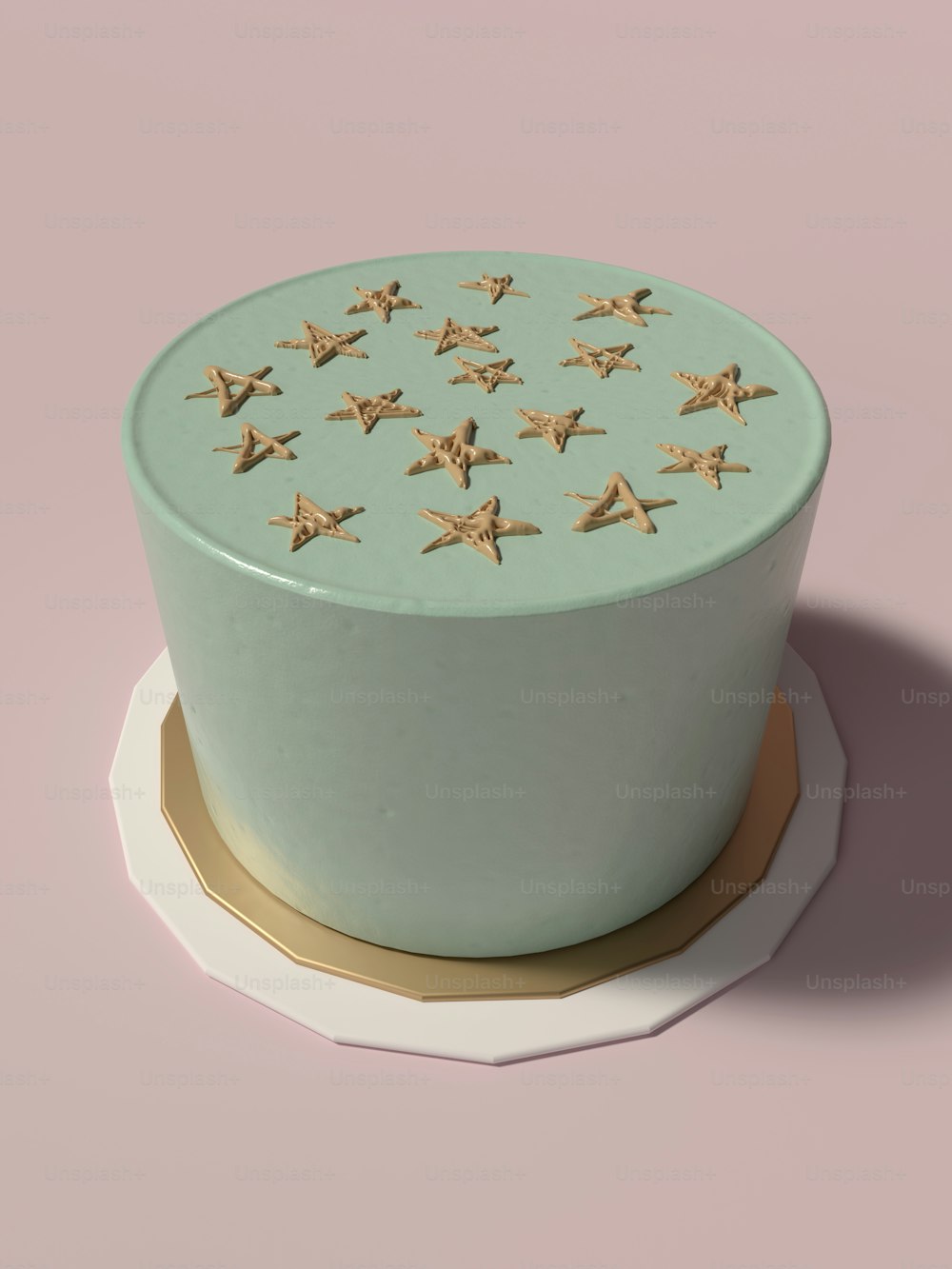 una torta con stelle dorate sopra di essa