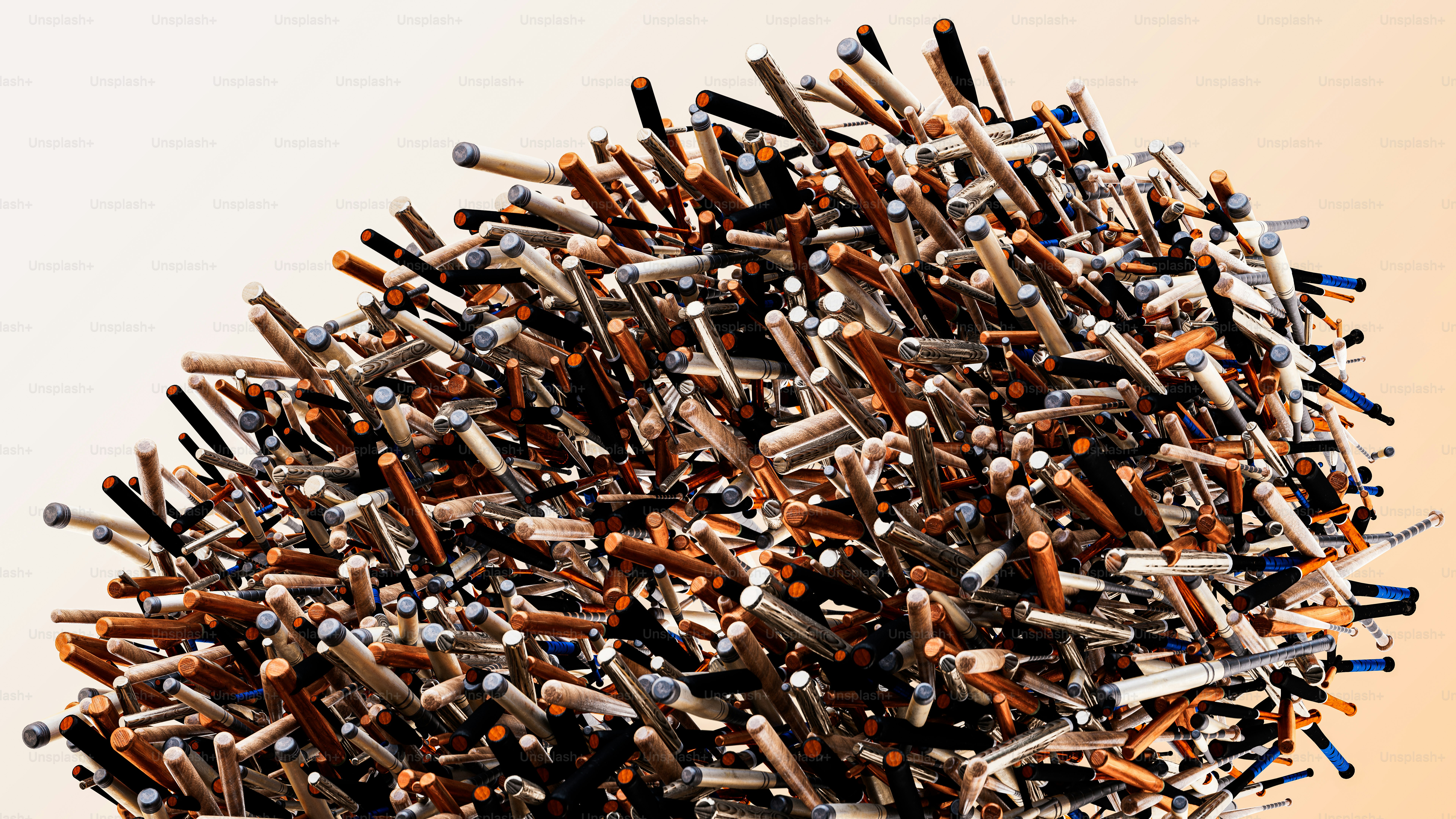 a bunch of screws are piled on top of each other