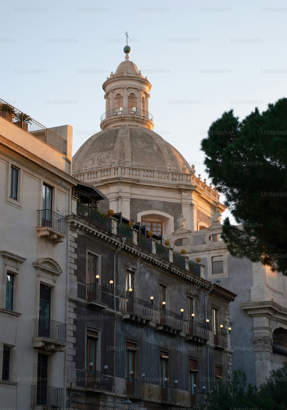 a large building with a dome on top of it