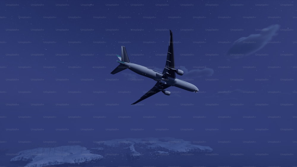 Un avión está volando a través del cielo nocturno