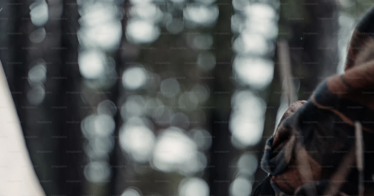 Hand And Rope A pair of hands holding a rope in a forest photo – Outdoor Image on ...