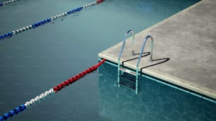 una piscina con una scala accanto