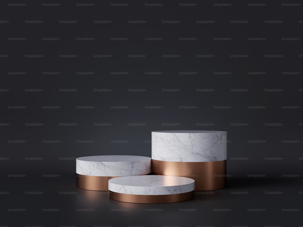 Representación 3D de pedestal de mármol blanco aislado sobre fondo negro, bloques de tres cilindros, concepto minimalista abstracto, espacio en blanco, diseño limpio simple, maqueta minimalista de lujo