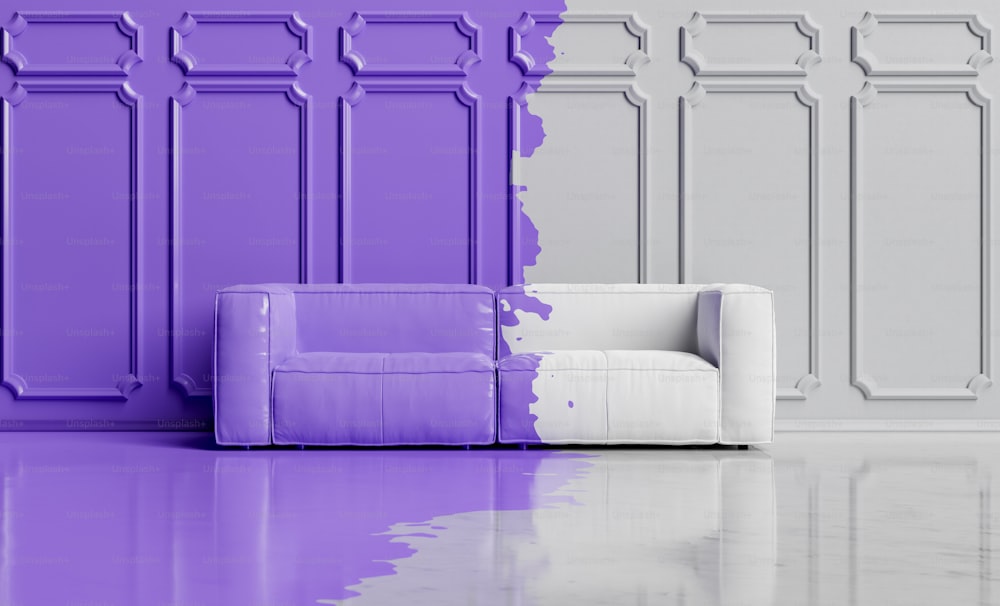 habitación minimalista con sofá y pintura de color "Muy peri" cubriendo la mitad de la misma. Color del año 2022. Renderizado 3D