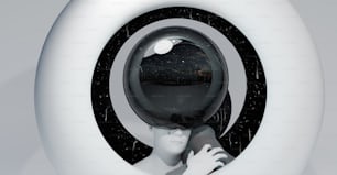 La cabeza de una mujer se muestra a través de un objeto circular