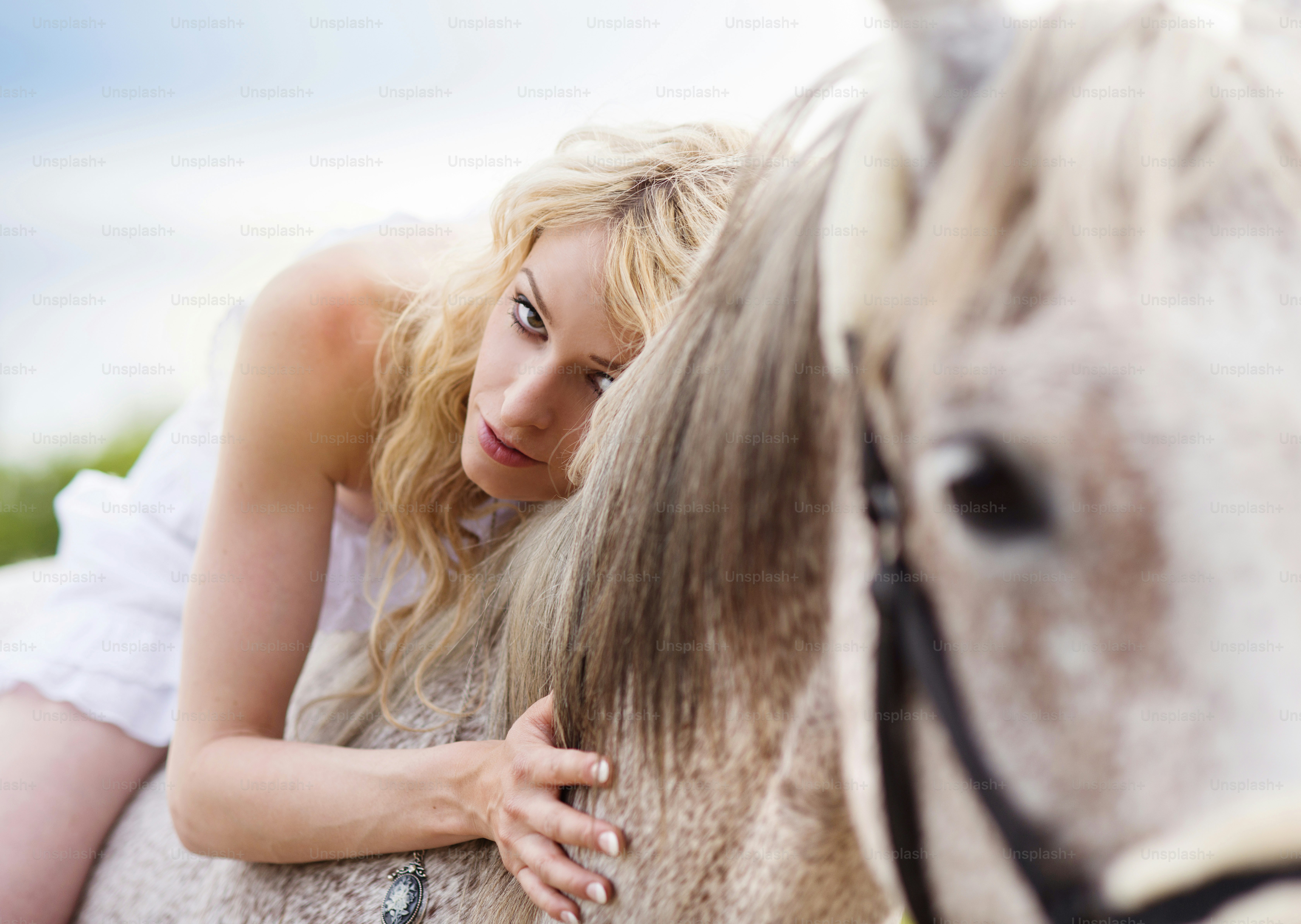 Choose from a curated selection of women photos. Always free on Unsplash.