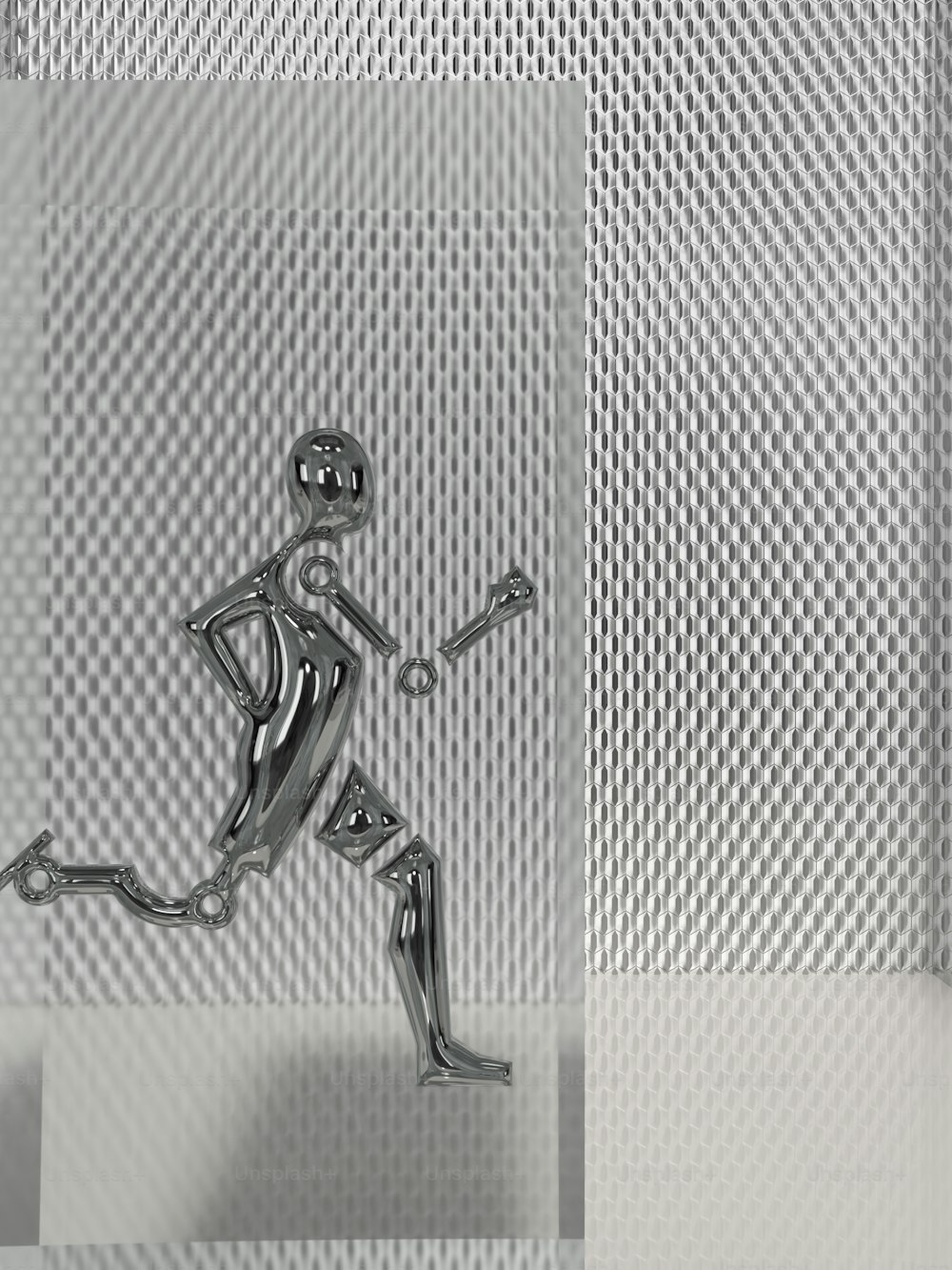 uma figura de metal está correndo em um fundo branco