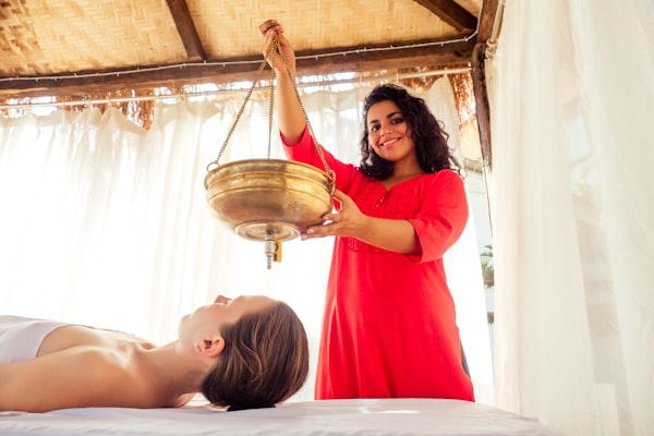 Thakradhara buttermilk head therapy
