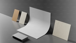 un groupe de différents types de papier sur une table