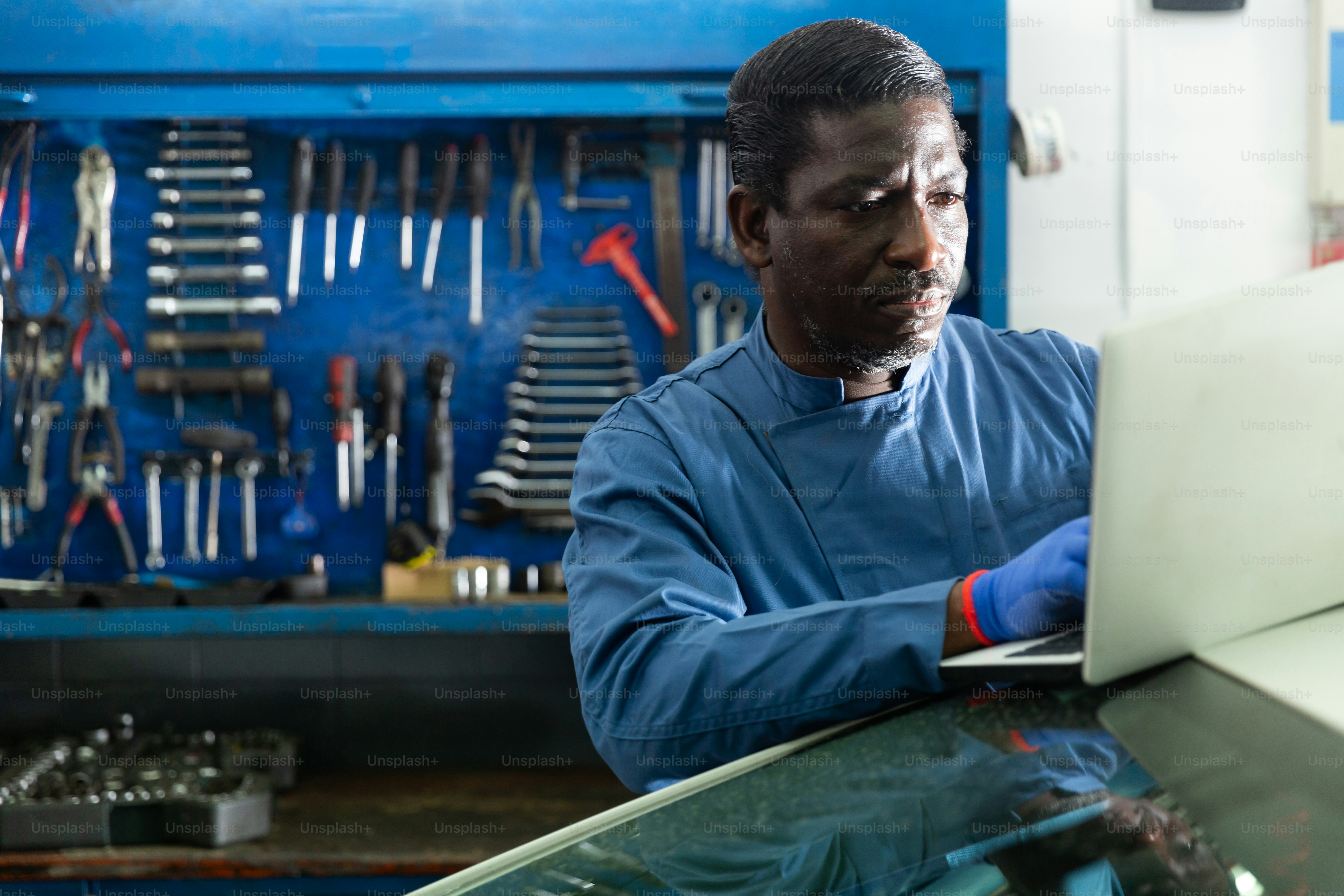 Car diagnostics in a auto service