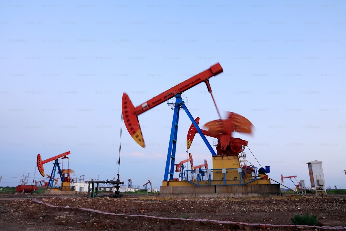 U.S. crude oil holds above $78 a barrel as stockpiles fall