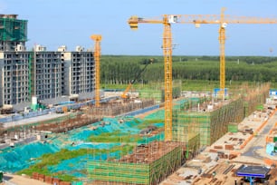 Workers work on construction sites, workers build residential buildings