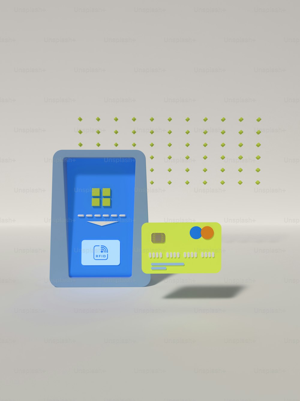 Una tarjeta de crédito al lado de un teléfono inteligente