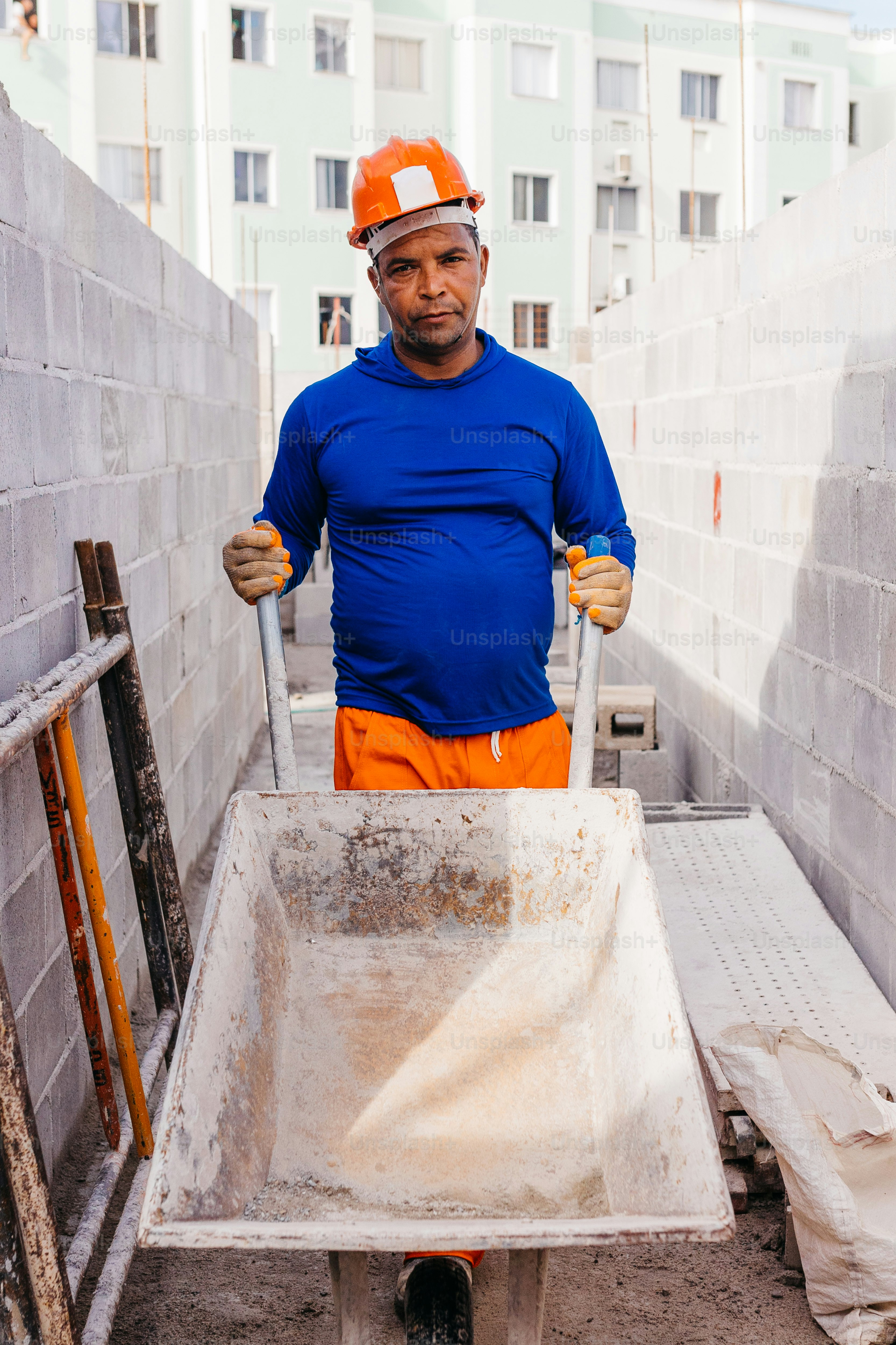 premium_photo-1682724031132-845ce9ffa95e?ixid=M3wxMjA3fDB8MXxzZWFyY2h8MTd8fHBsdW1iZXIlMjBmb3J0JTIwc21pdGglMjBhcnxlbnwwfHx8fDE3NjgwMTM2MTl8MA\u0026ixlib=rb-4.1.0