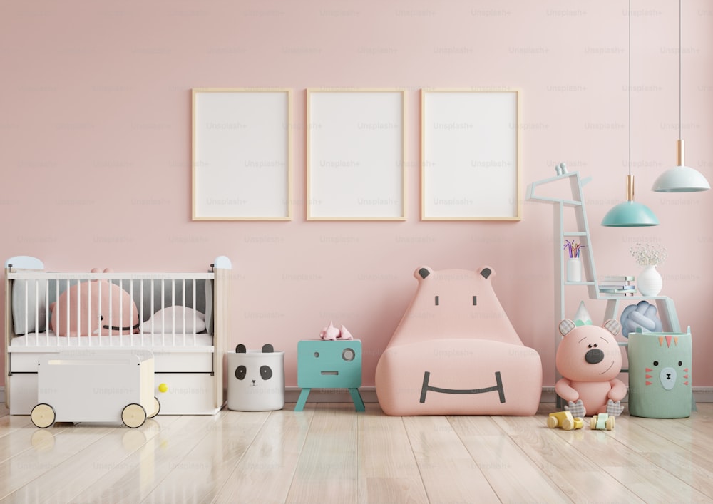 Mock up poster all'interno della stanza del bambino, poster su sfondo vuoto della parete di colore rosa, rendering 3D