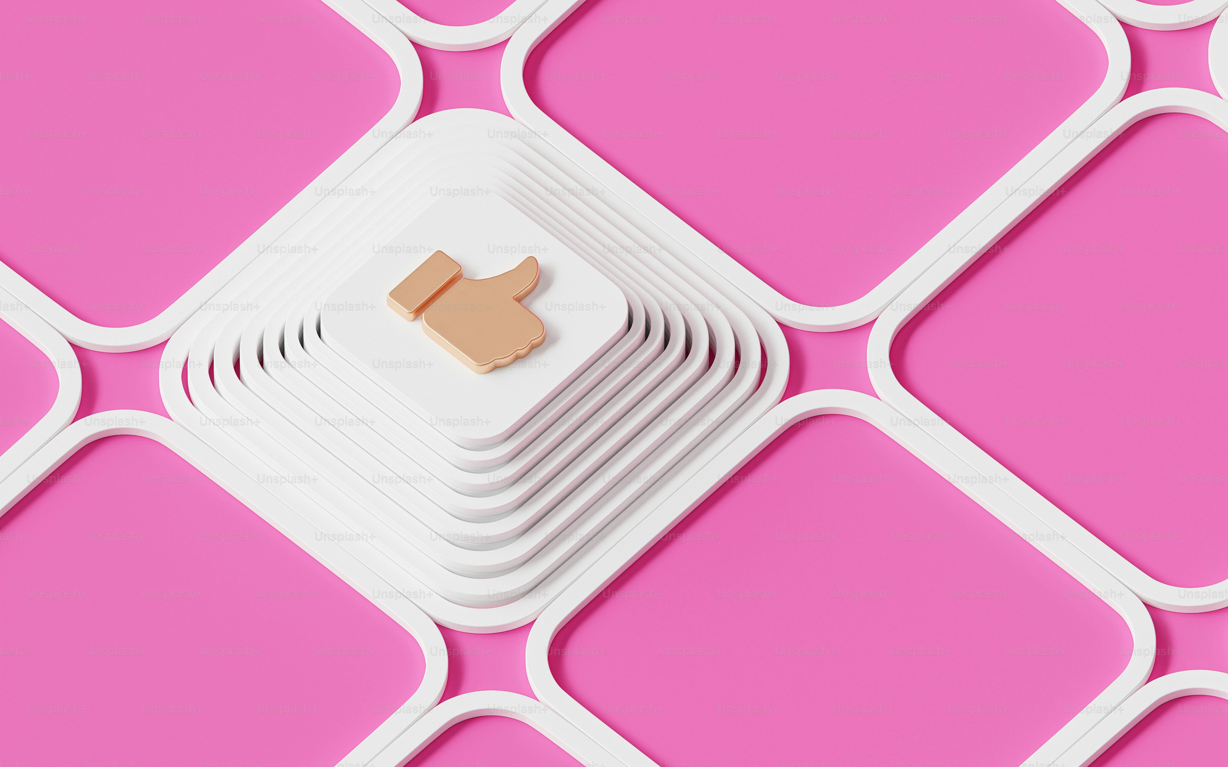 Un pedazo de papel con un trozo de madera que sobresale de él