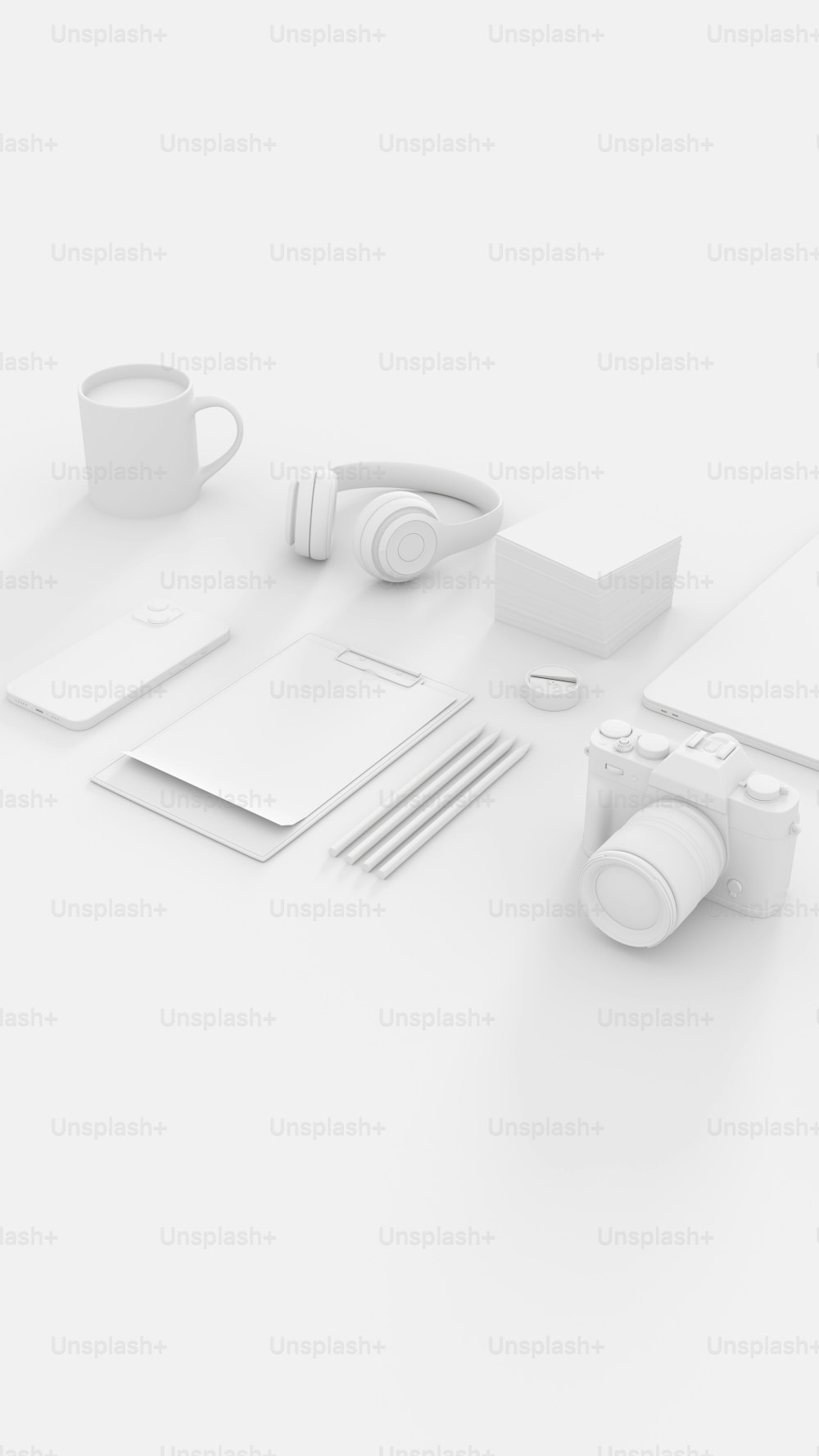 Ein weißer Tisch mit einer Kamera und einer Tasse Kaffee