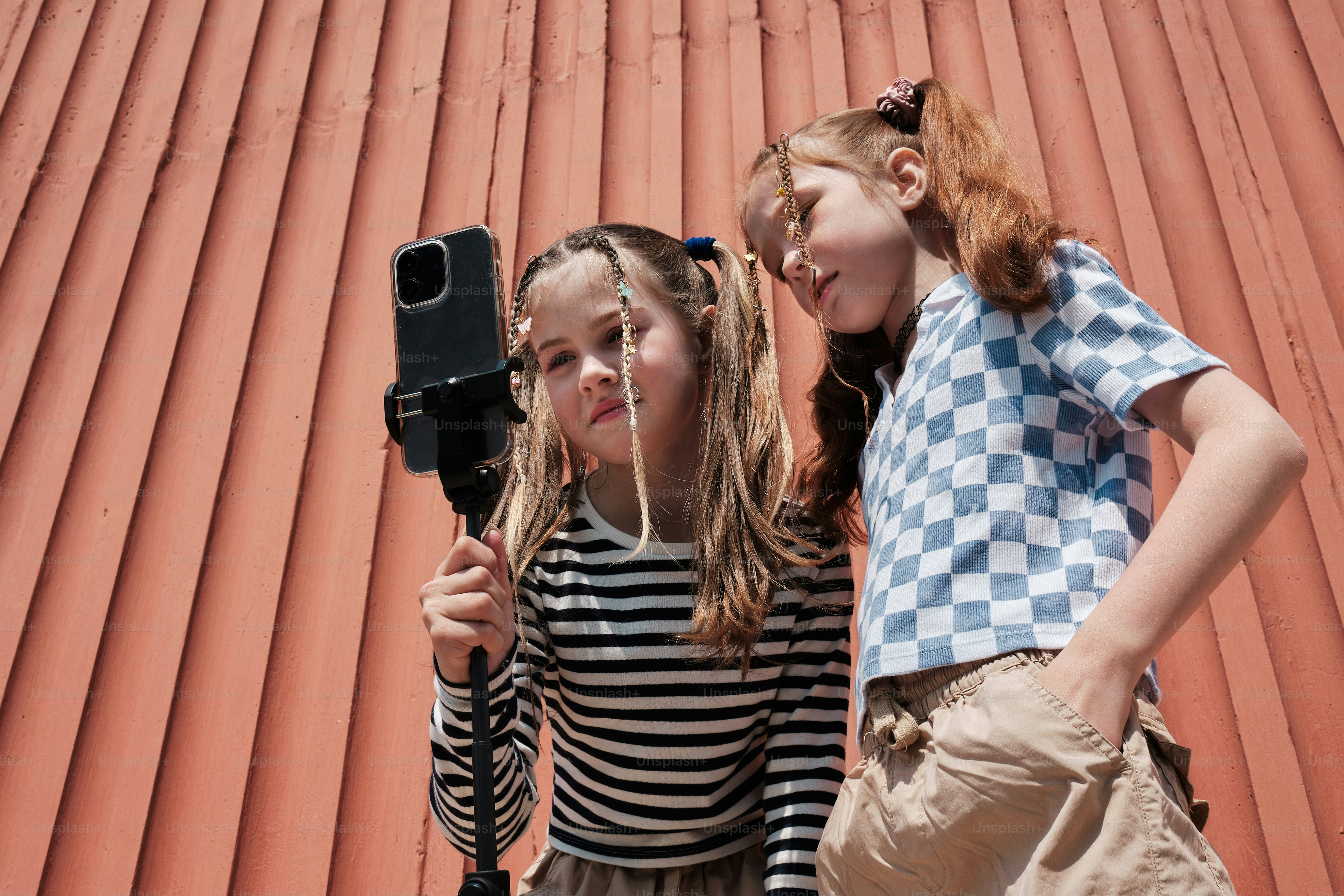 کودکانی که تحت تاثیر دنیای مجازی قرار گرفته اندو روانشناس روانکاو رواندرمانگر سکستراپ مشاور خانواده مشاوره ی نوجوانان مشاور مشاور فارسی زبان روانشناس فارسی زبان روانشناس ایرانی فارسی تهران ریچموندهیل ونکوور دبی نیویورک سانفرانسیسکو سیدنی نورث یورک لس آنجلس زوریخ سوئیس کانادا ملبورن بریزبین آلمان واشنگتن ایرواین اورنج کانتی بورلی هیلز رجینا اضطراب مشاوره پیش از ازدواج وسواس خیانت مشکلات رابطه مشکلات جنسی ADHD مشکلات زناشویی اعتیاد طلاق افسردگی اختلال نعوظ سرطان تعرض جنسی خودکشی بی خوابی PTSD استرس تنهایی افکار منفی اختلالات جنسی زوج درمانی خودارضایی مشکلات ازدواج بیش فعالی خستگی مزمن دیابت 