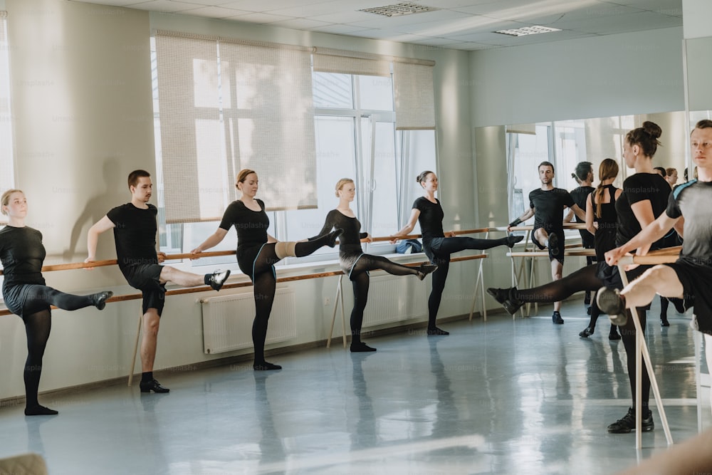 a group of people in a dance class