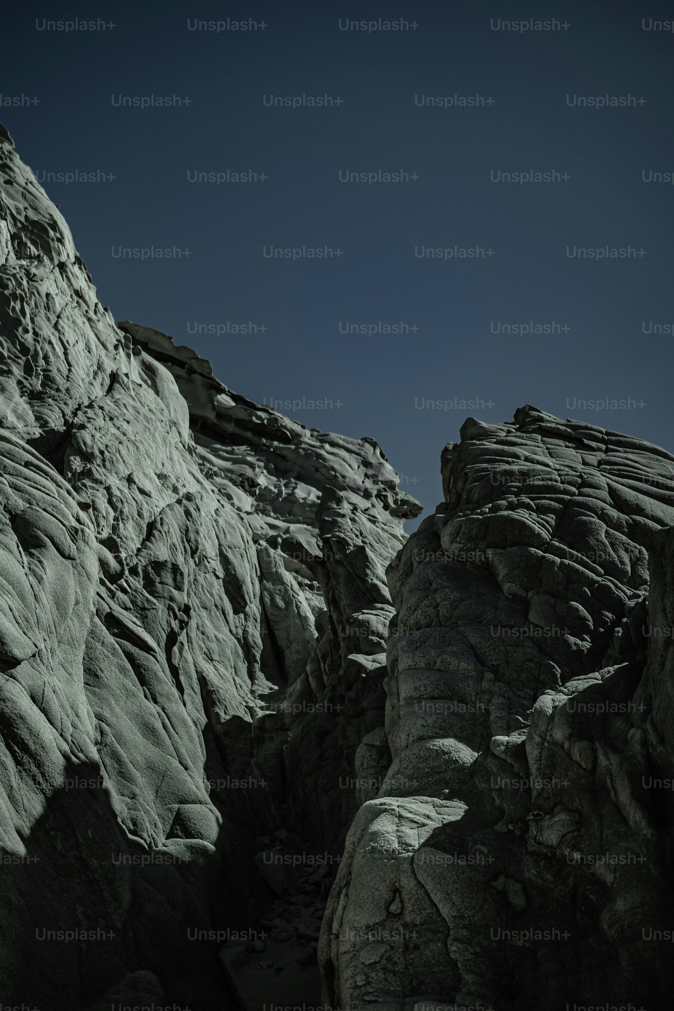 a black and white photo of some rocks