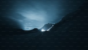 Un largo camino oscuro con una montaña al fondo