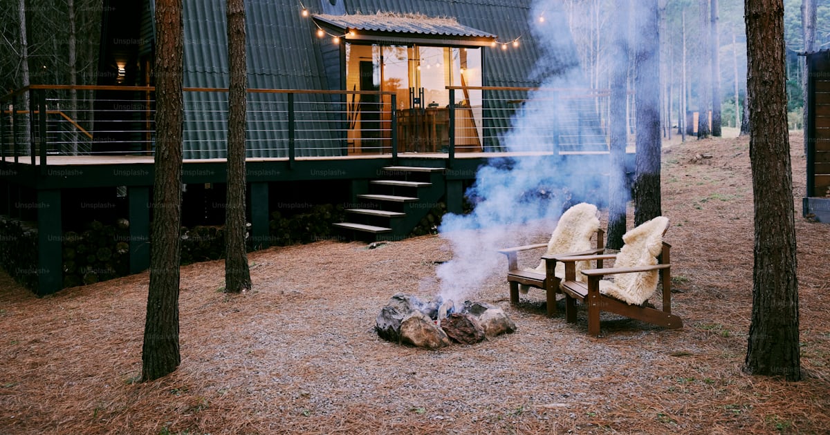 shipping container airbnb