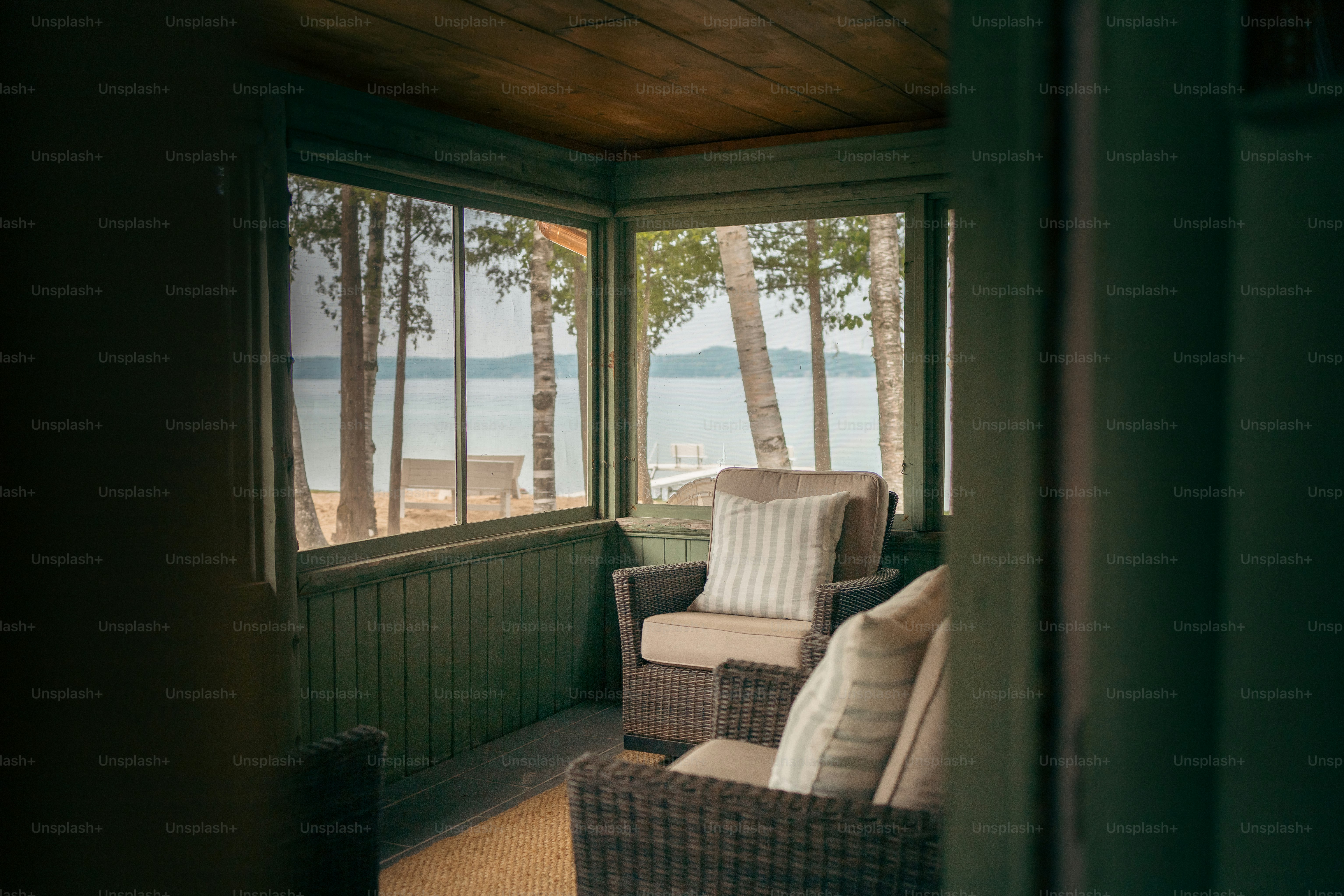 5 Affordable Curtains to Complete Beach Rental Windows