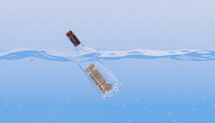una bottiglia che galleggia nell'acqua con uno spazzolino da denti che sporge da esso