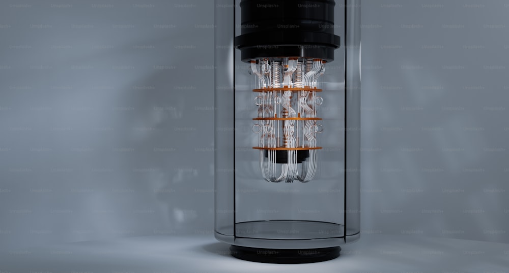 un tubo di vetro con diversi tubi al suo interno