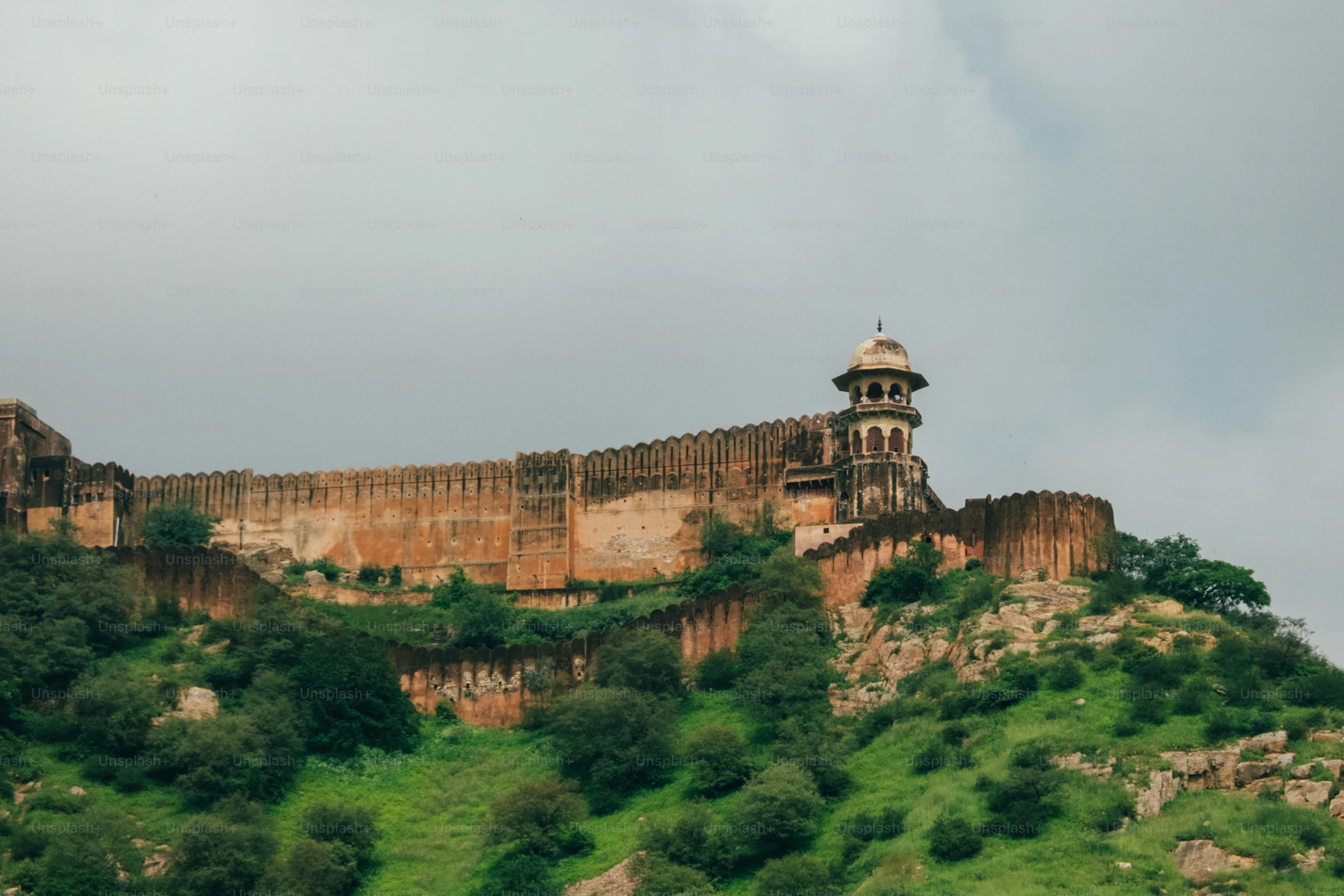 Nahargarh above the city