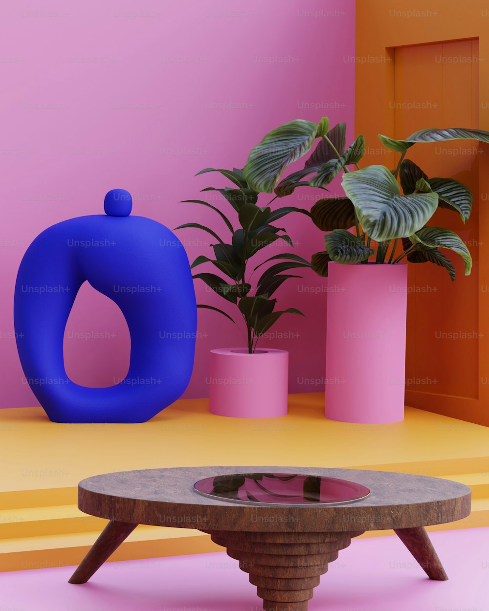 uma mesa com um vaso de planta em cima