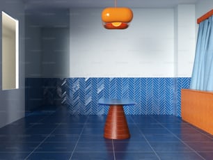 ein blau gefliester Raum mit rundem Tisch