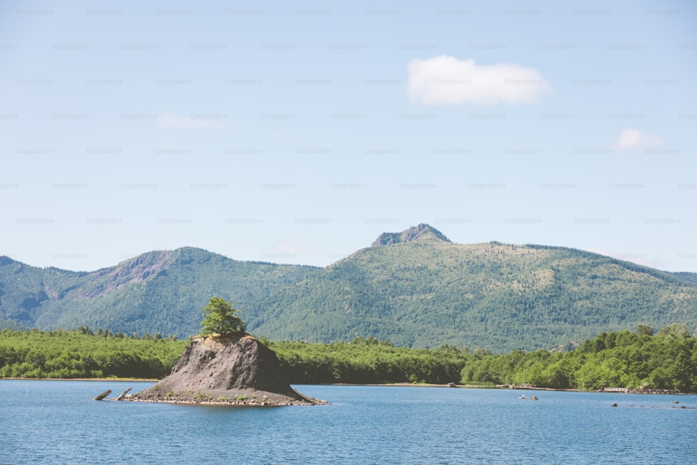 a small island in the middle of a lake