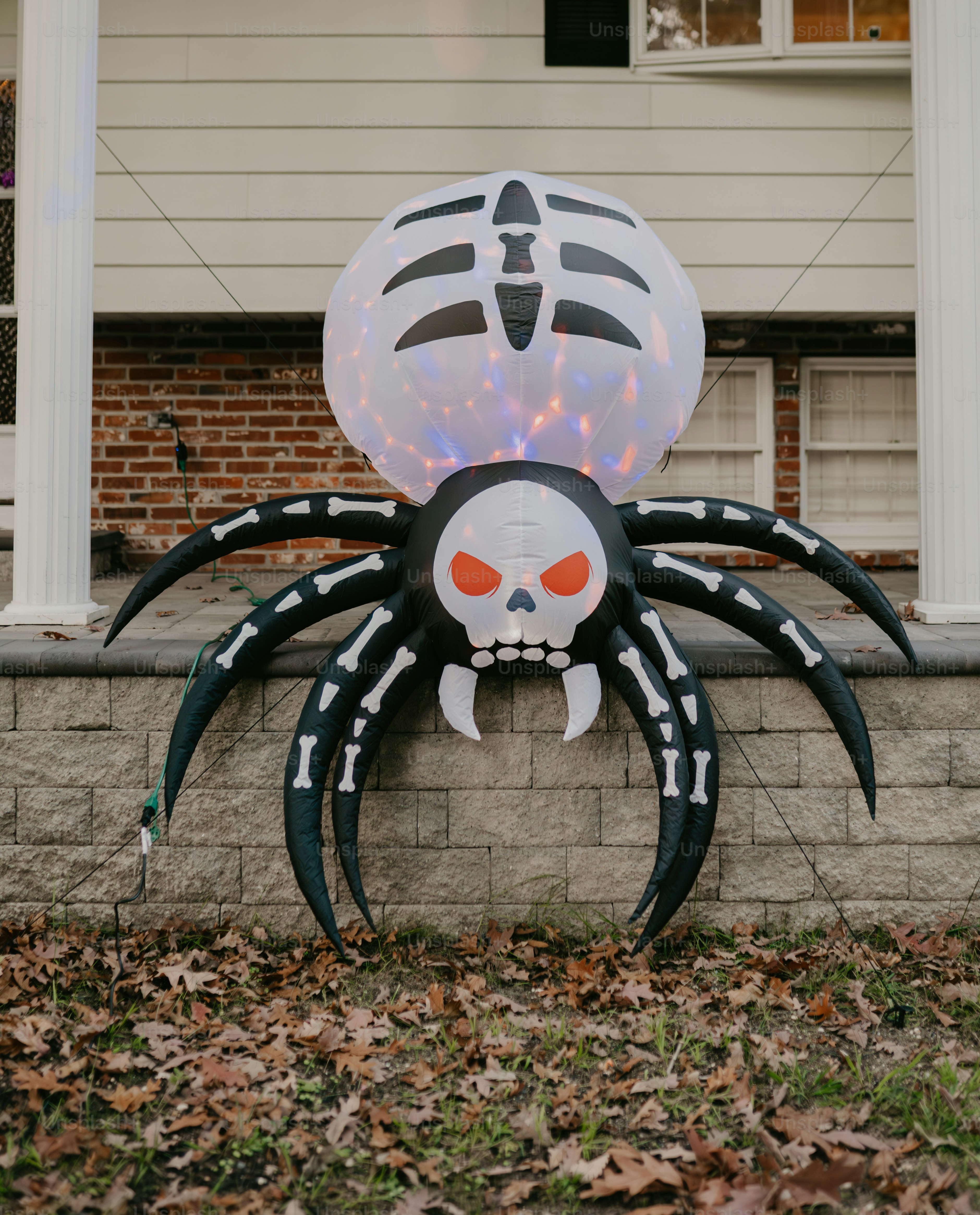 Halloween decor by @sjobjio