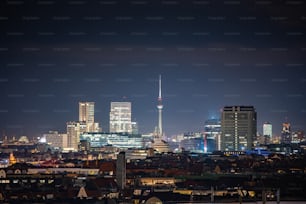 ナイタイム、屋外、高層ビル、シャルロッテンブルク、ベルリン、ドイツ