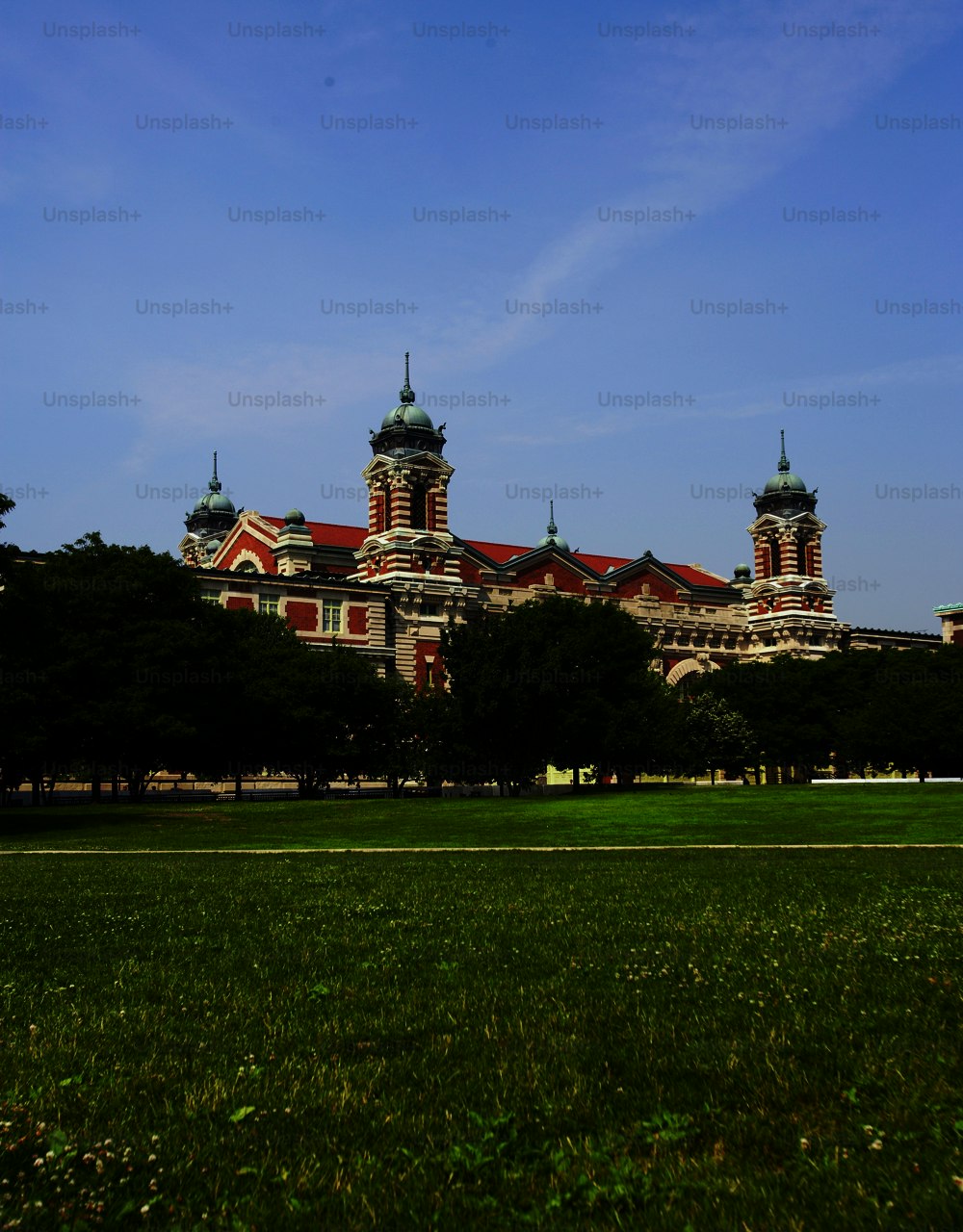 a large building with two towers on top of it