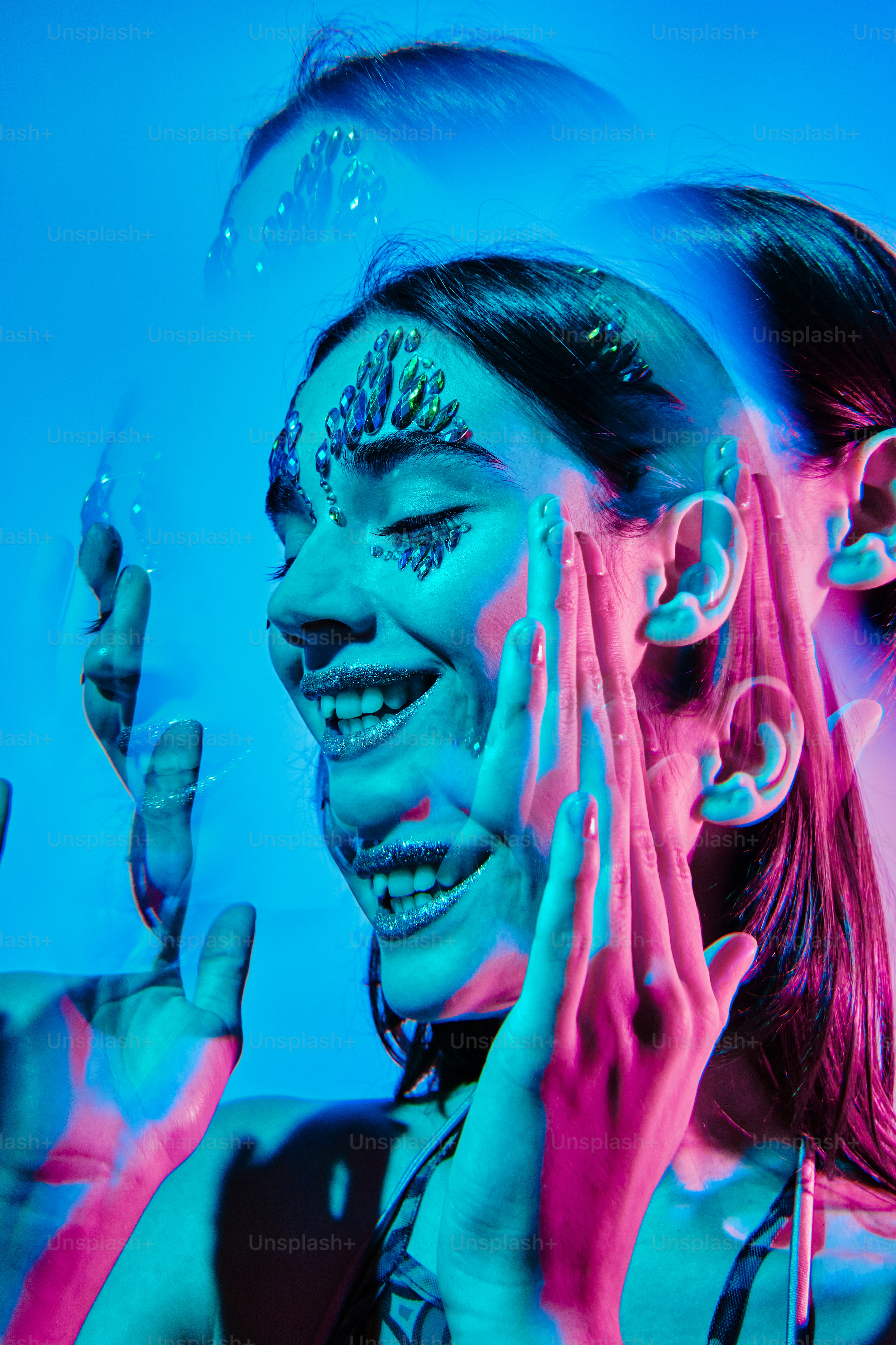 What Makes Beatnix Costume Shop LED Festival Masks Popular at Nightclubs?