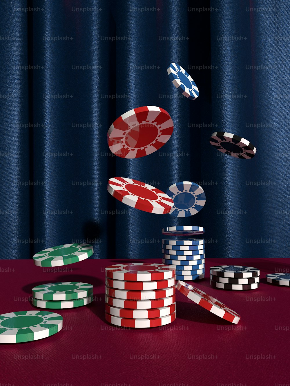 Ein Tisch mit vielen Pokerchips