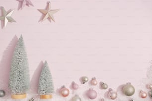 eine rosafarbene Wand mit Ornamenten und Sternen darauf