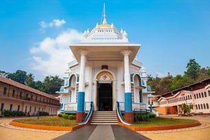 Le temple Shri Mangeshi est un temple hindou situé dans la ville de Ponda dans l’État de Goa en Inde
